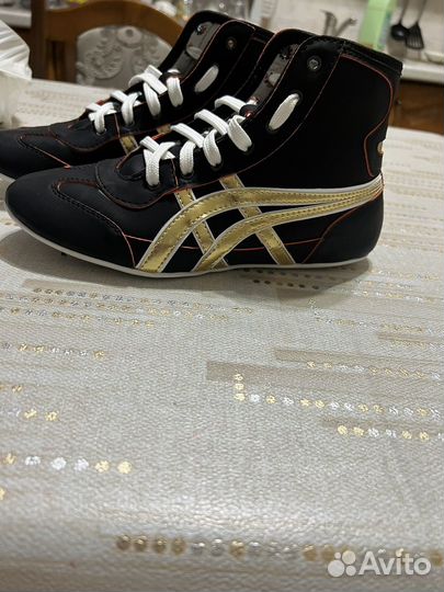 Борцовки asics tiger