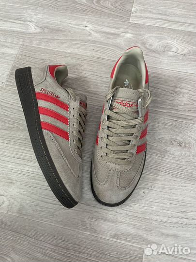 Adidas spezial