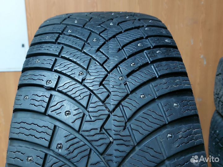 Pirelli Scorpion Ice Zero 2 285/45 R22 114H