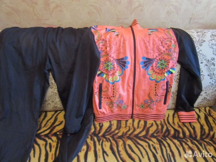 Спортивный костюм для девочки