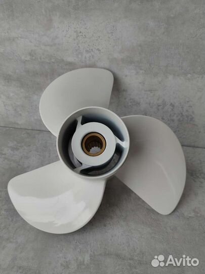 Винт Yamaha 60-140, F70-F130 (3x13-5/8x13)