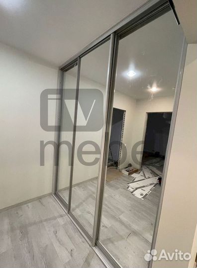 Шкаф в детскую