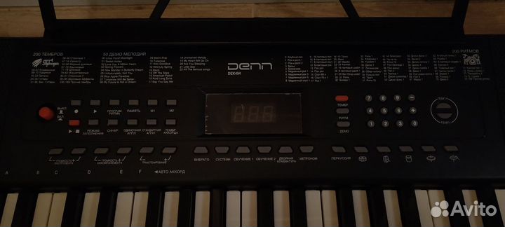 Синтезатор Denn dek494 с микрофоном