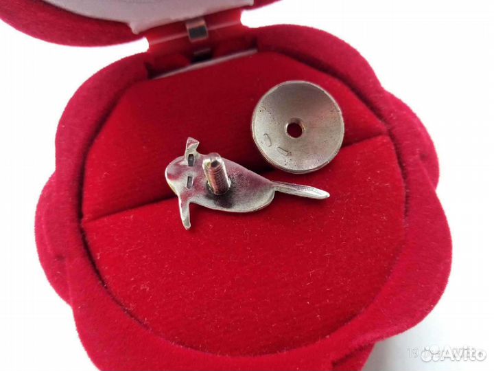 Знак, значок серебро 925. Альпеншток. Ледоруб