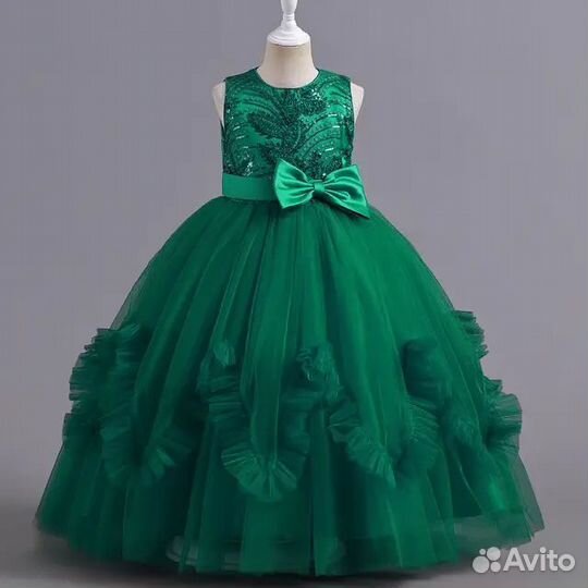 Пышное платье для девочки длинное зелёное