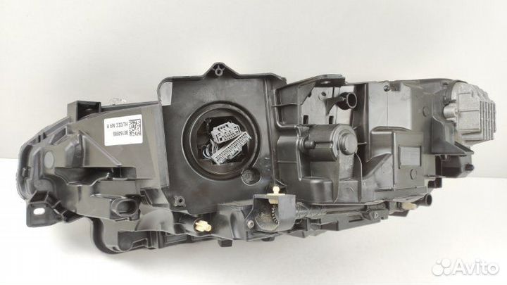 Фара правая Volvo S90 2 2016-2020