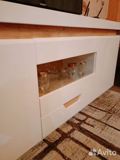 Тумба под телевизор белая бу