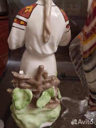 Фарфоровые статуэтки СССР Гадание на ромашке