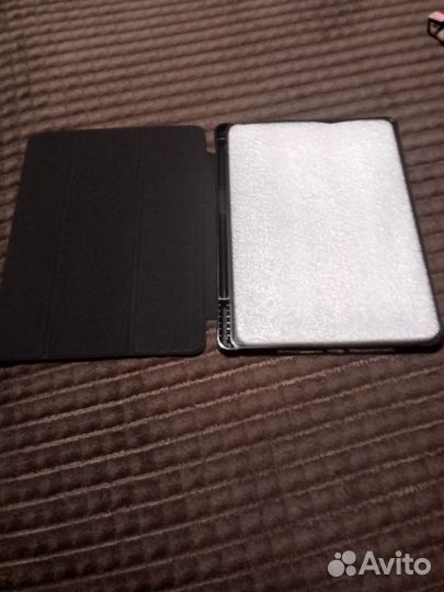 Чехол книжка на iPad