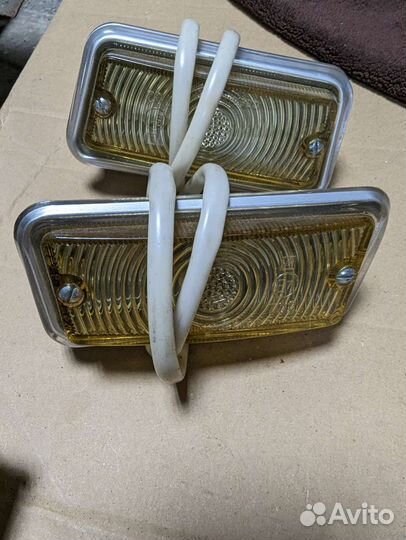 Газ 24 Волга подфарники новые СССР