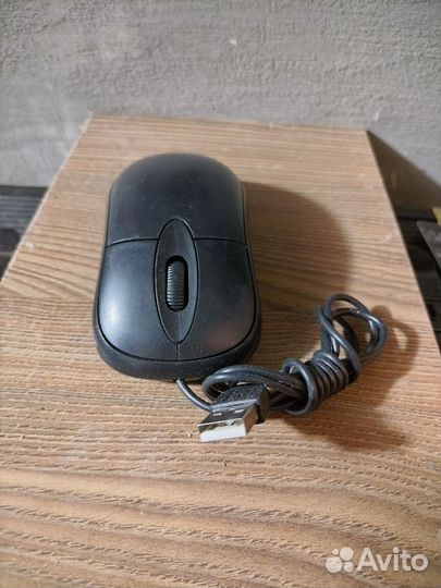 Беспроводная клавиатура и мышь