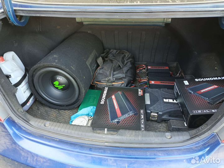 Комплект сабвуфера и усилители