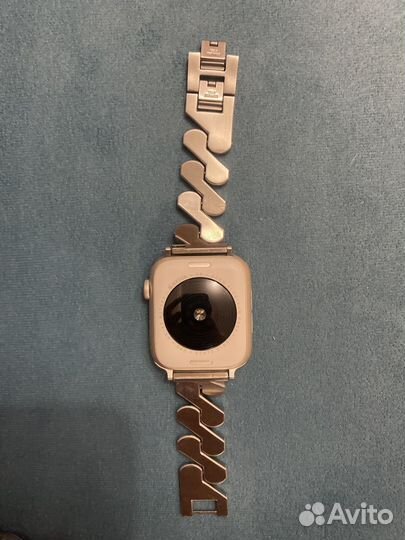 Apple watch se (Gen 2)