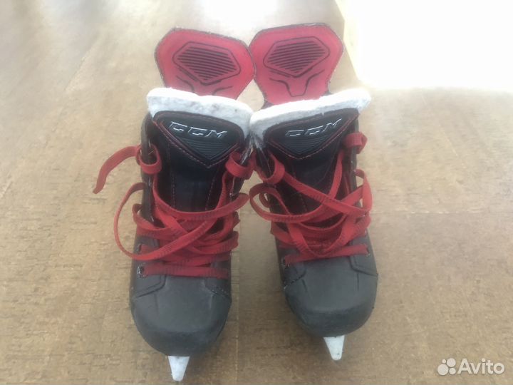 Коньки хоккейные ccm jetspeed ft2