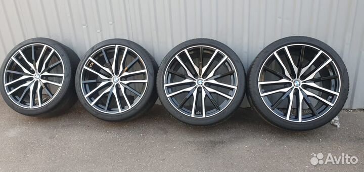 Разноширокие оригинал на BMW X5/6 G05/06 742M R22