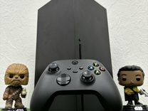 Xbox Series S X более 500 игр и 2 геймпада