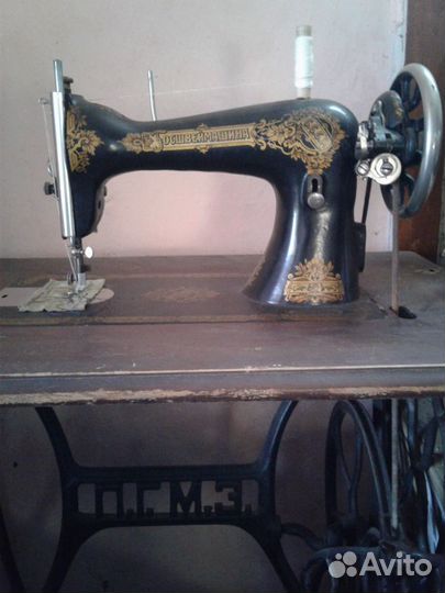 Швейная машина