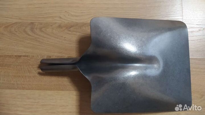 Лопата совковая (подборочная) титановая