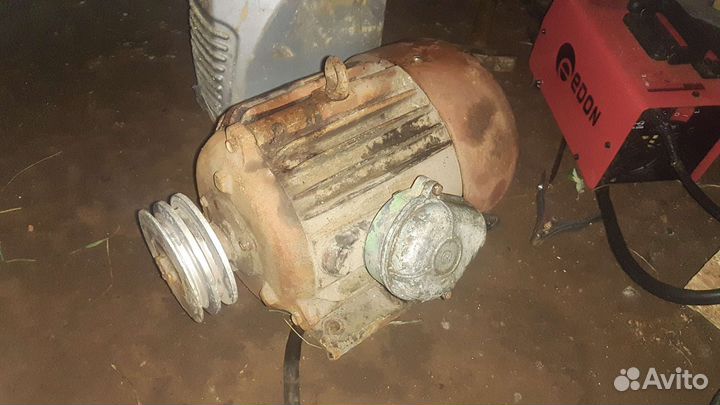 Электродвигатель 380 2.2 кв