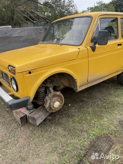 LADA 4x4 (Нива) 1.6 МТ, 1981, 200 000 км