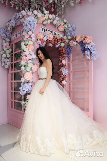 Свадебное платье 42 44 бу