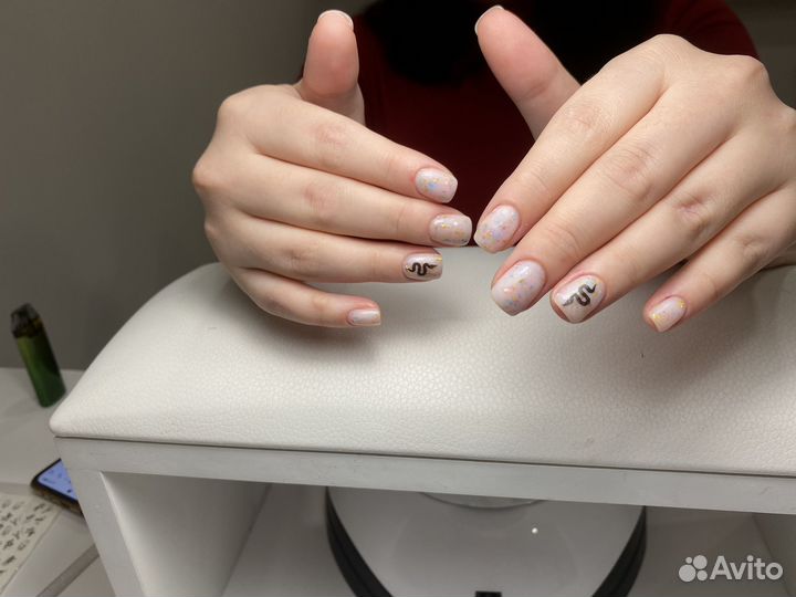 Маникюр на дому
