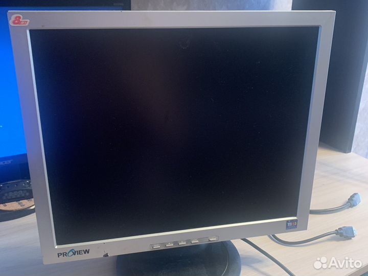 Монитор proview 700P