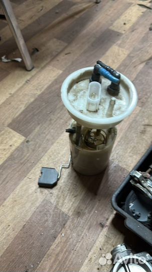 Бензонасос топливный модуль Volkswagen Polo 5