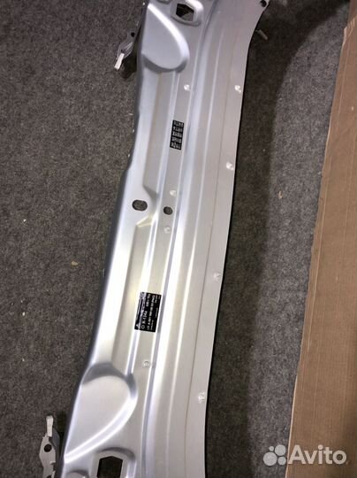 Передняя панель телевизора Mercedes W205