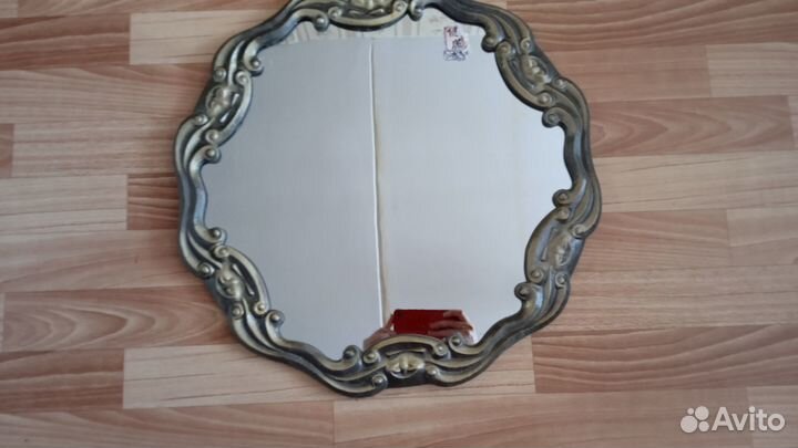 Продается зеркало