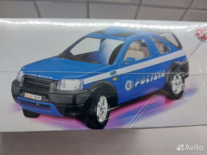 Сборная модель Land Rover Freelander 1:24