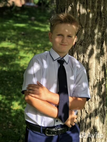 Школьный костюм для мальчика 140 новый