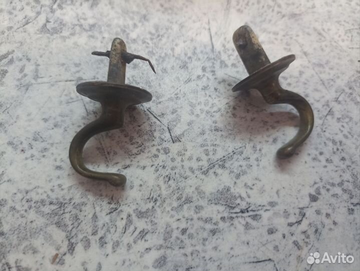 Крючки для вешалки немецкие