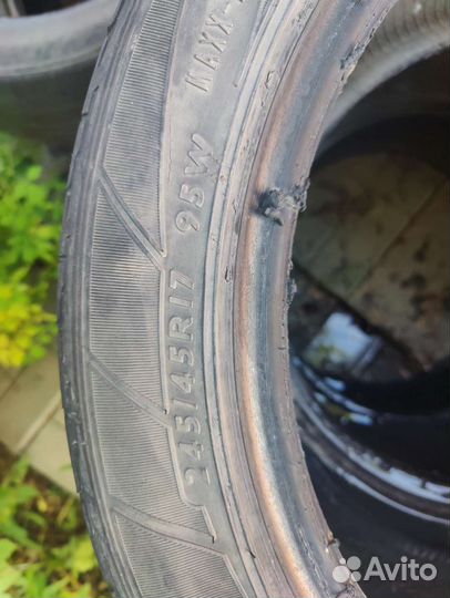 Dunlop Sport Maxx RT 245/45 R17