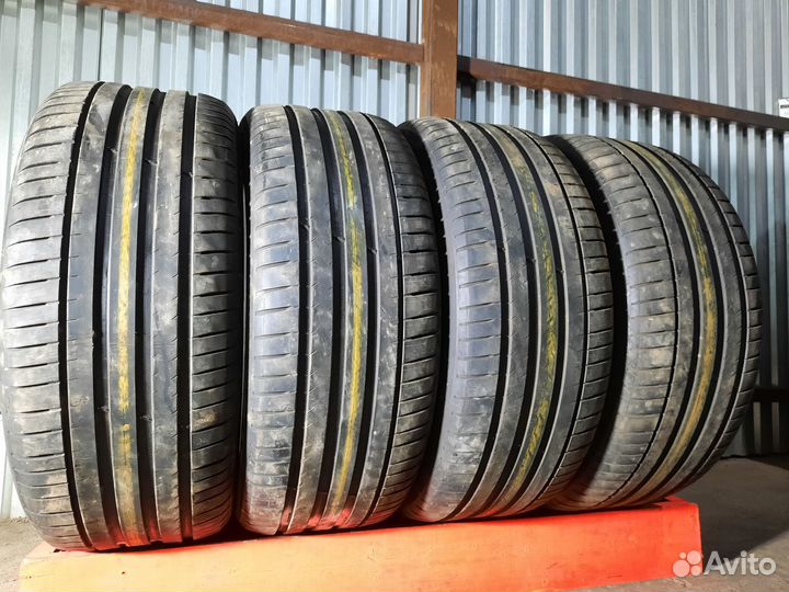 Michelin Pilot Sport 4 SUV 275/50 R21