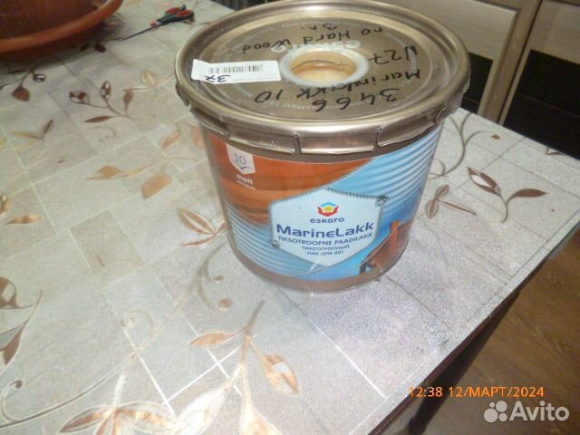 Тиксотропный лак для яхт и лестниц