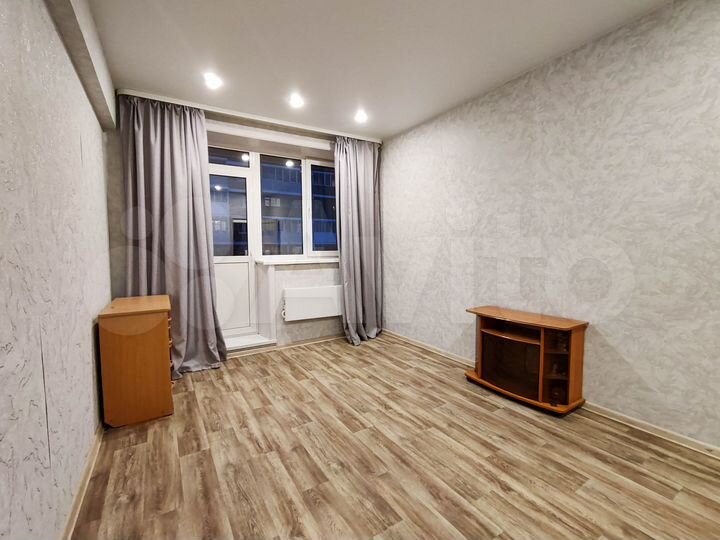 1-к. квартира, 42 м², 1/5 эт.