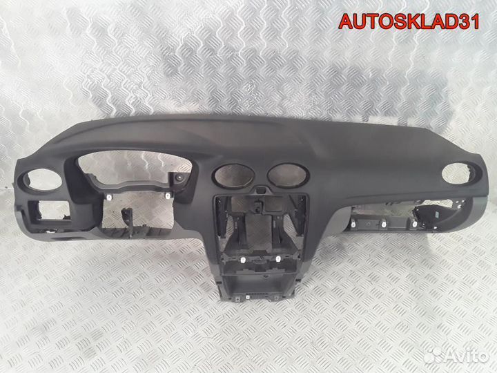 Торпедо Ford Focus 2 8M51A04305