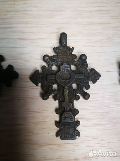 Старинные крестики. Одним лотом, цена за всё