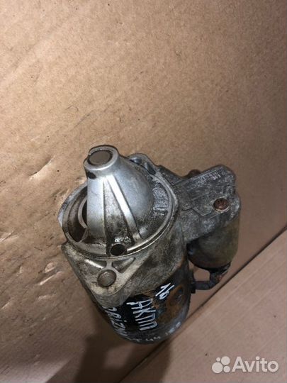 Стартер Mitsubishi Carisma 1.6 АКПП 4G18 2003