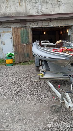 Продам лодку Тактика с булями