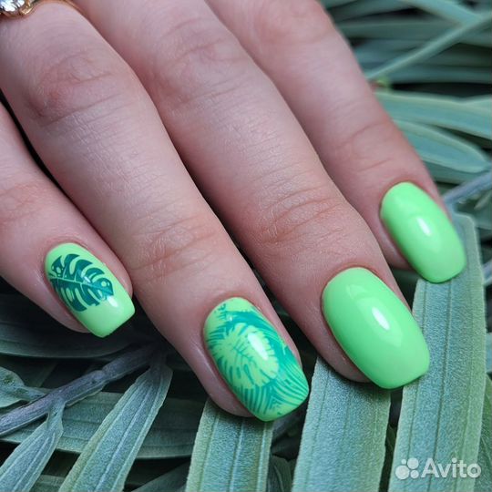 Маникюр и педикюр