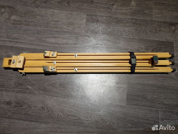 Мольберт-тренога художественный