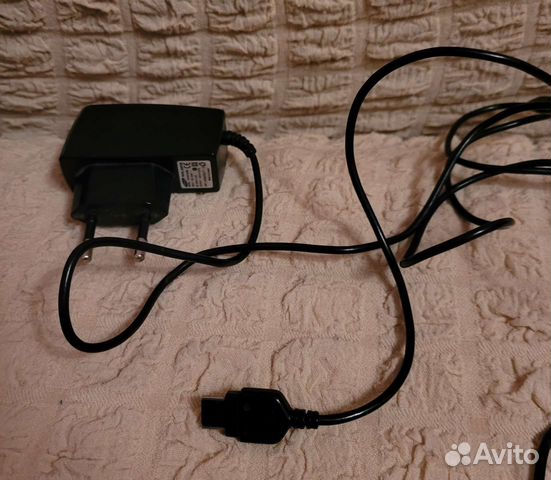 Зарядное устройство для телефона