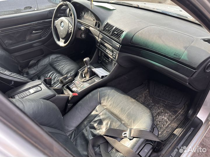 Разбор BMW 5 E39 523, m54b22, 2002 г.в., МКПП
