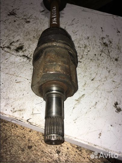 Полуось левая Kia Rio 1 Киа Рио 1