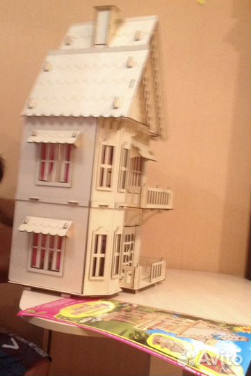 Домик кукольный