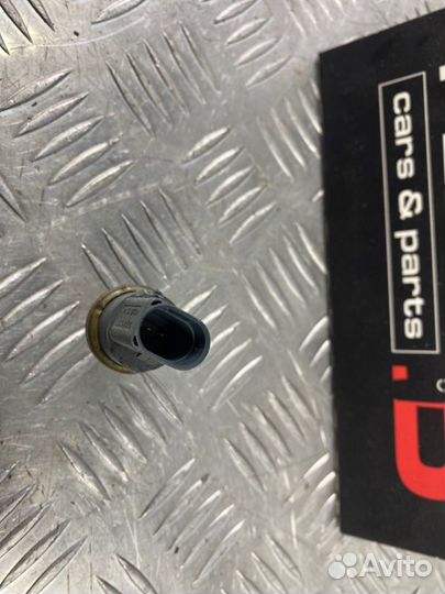 Датчик температуры охлаждающей жидкости Volkswagen