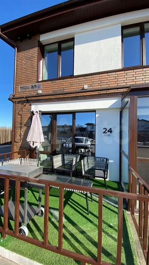 4-к. квартира, 114,1 м², 1/2 эт.