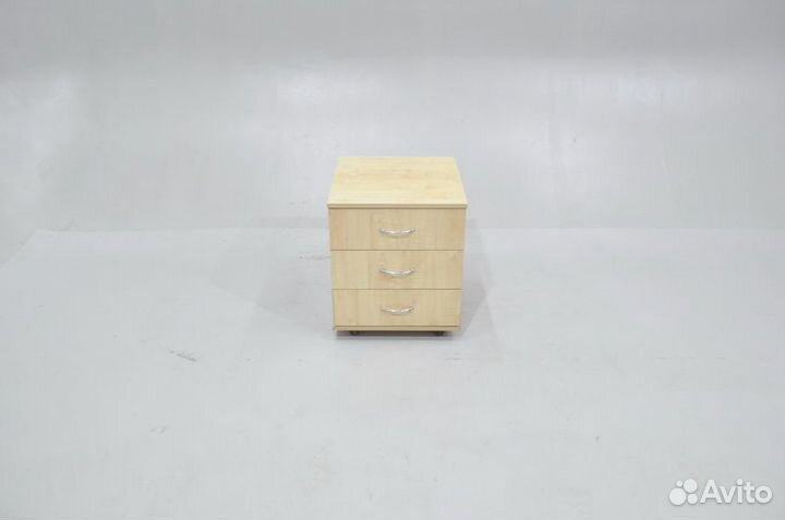 Подкатная офисная тумба